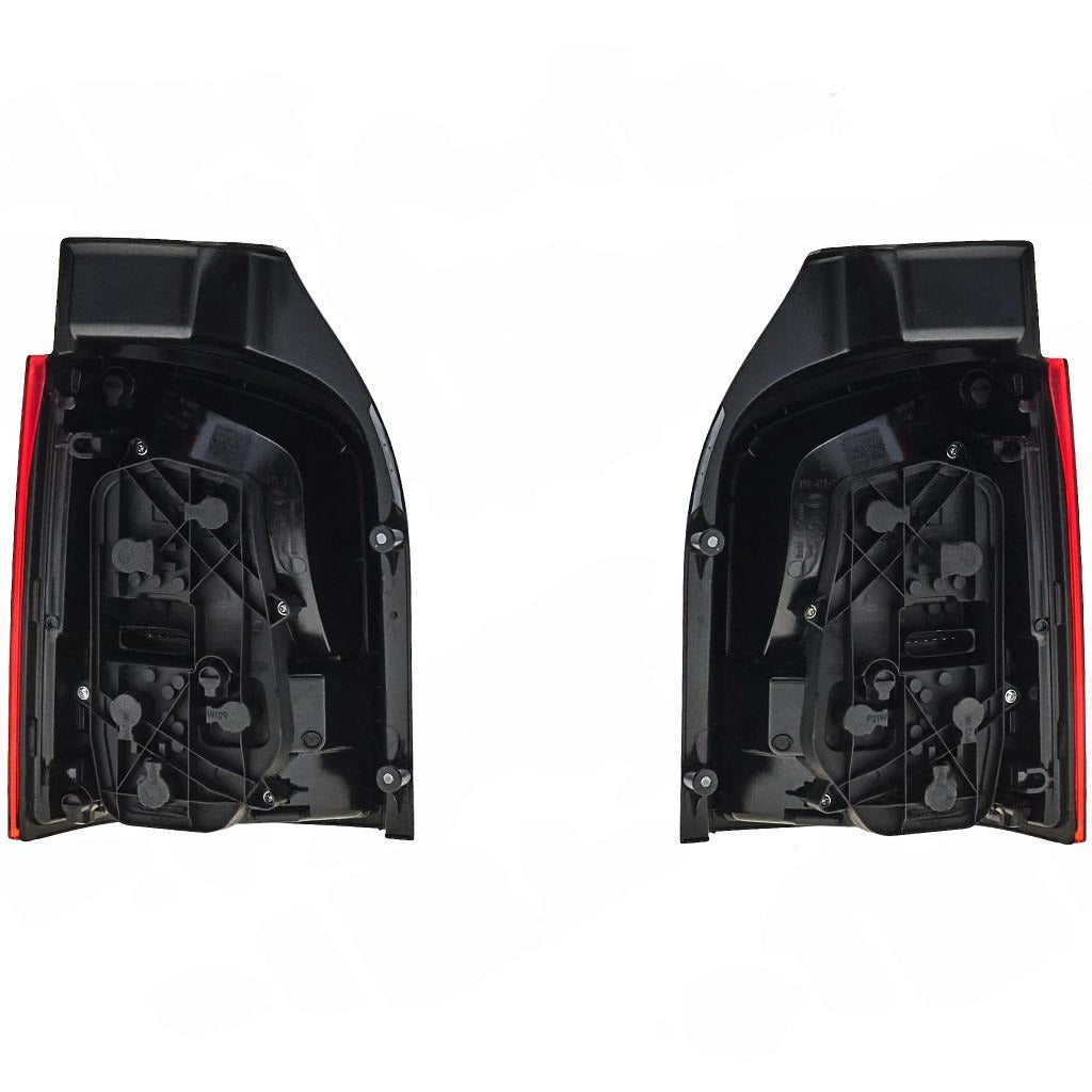 VW T5.1   09 - 15  ( Hella )  galiniai žbintu komplektas