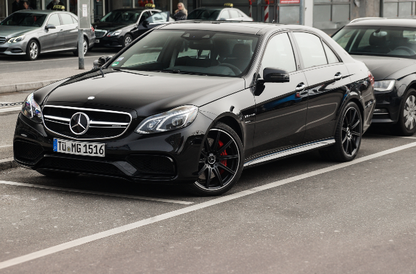 Mercedes W212 13-16 FL E63 AMG -LOOK priekinis buferis